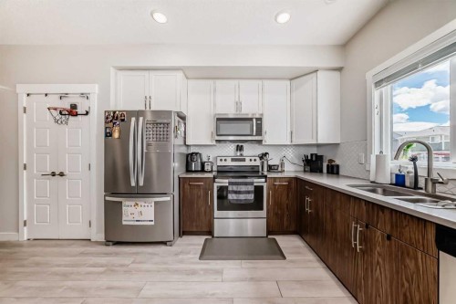 107 Lucas Boulevard Nw, Calgary, AB 