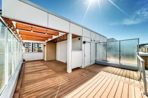 4056 Kovitz Lane Nw, Calgary, AB - Outdoor With Exterior