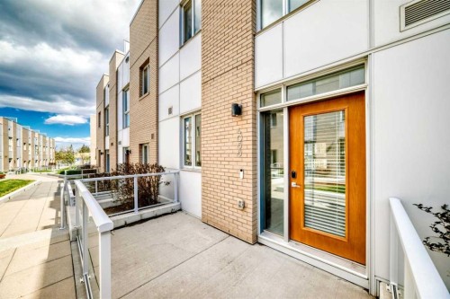 4056 Kovitz Lane Nw, Calgary, AB - Outdoor With Exterior