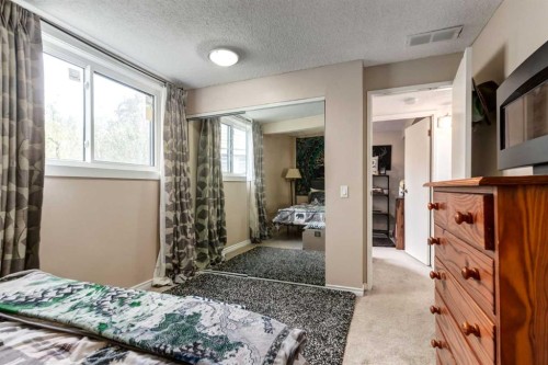 4-333 Braxton Place Sw, Calgary, AB - Indoor