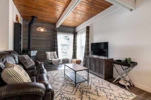 4-333 Braxton Place Sw, Calgary, AB - Indoor
