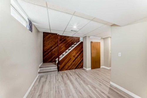 4607 Marwood Way Ne, Calgary, AB - Indoor Photo Showing Other Room