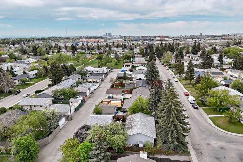 4607 Marwood Way Ne, Calgary, AB - Outdoor With View