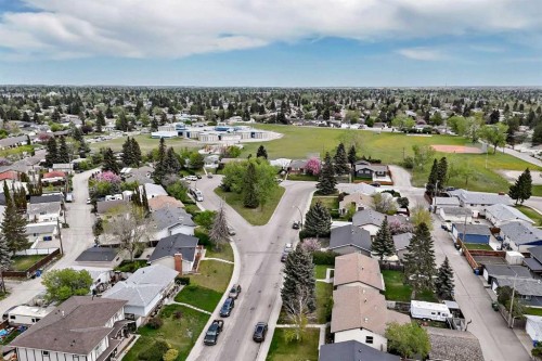 4607 Marwood Way Ne, Calgary, AB - Outdoor With View
