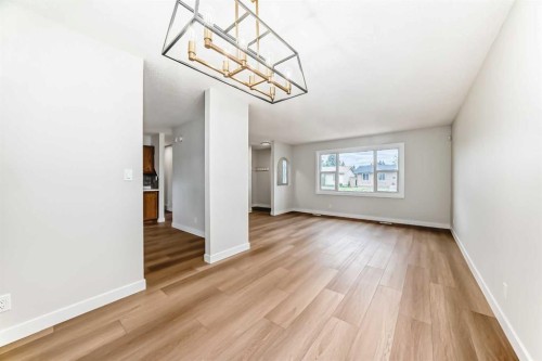4607 Marwood Way Ne, Calgary, AB - Indoor Photo Showing Other Room