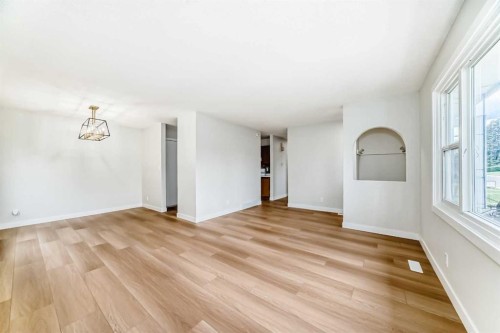 4607 Marwood Way Ne, Calgary, AB - Indoor Photo Showing Other Room