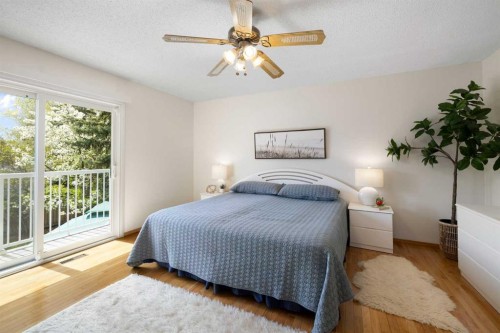 14207 Deer Run Boulevard Se, Calgary, AB - Indoor Photo Showing Bedroom