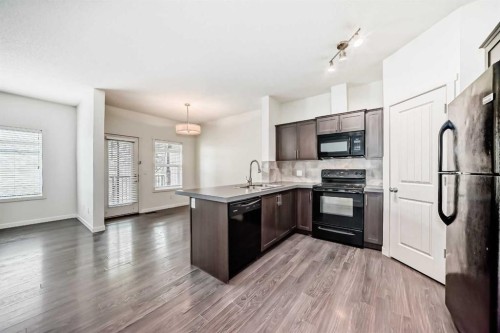 76 Copperpond Landing Se, Calgary, AB 