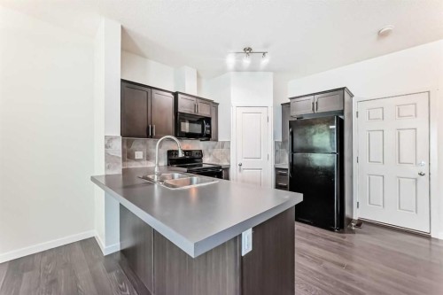 76 Copperpond Landing Se, Calgary, AB 