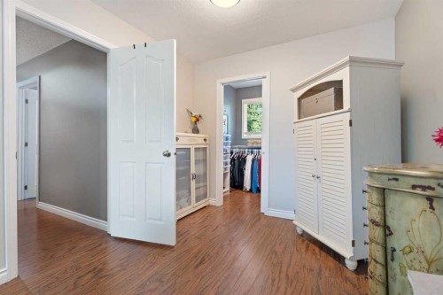 49 Lock Crescent, Okotoks, AB - Indoor Photo Showing Other Room