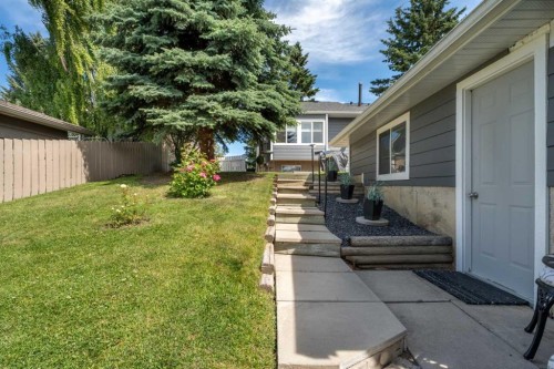 49 Lock Crescent, Okotoks, AB - Outdoor