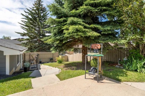49 Lock Crescent, Okotoks, AB - Outdoor With Backyard