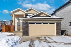 35 Sherview Grove NW Calgary, AB T3R 0Y4