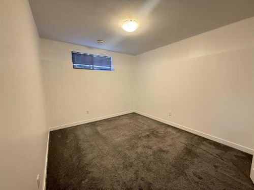 35 Sherview Grove Nw, Calgary, AB - Indoor Photo Showing Other Room