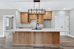 32-610 4 Avenue SWSundre, AB T0M 1X0