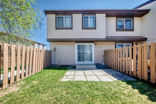 38-2727 Rundleson Road Ne, Calgary, AB - Outdoor
