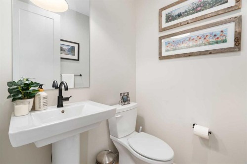 26 Bluerock Avenue Sw, Calgary, AB - Indoor Photo Showing Bathroom