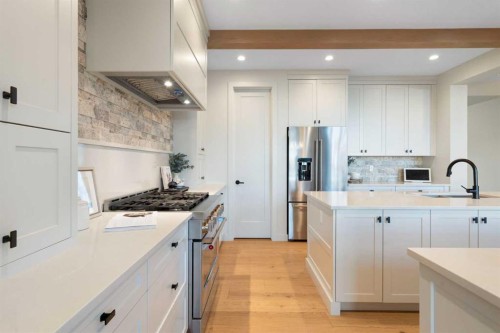 26 Bluerock Avenue Sw, Calgary, AB - Indoor Photo Showing Kitchen