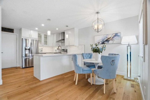44 Vandoos Gardens Nw, Calgary, AB - Indoor