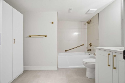 44 Vandoos Gardens Nw, Calgary, AB - Indoor Photo Showing Bathroom