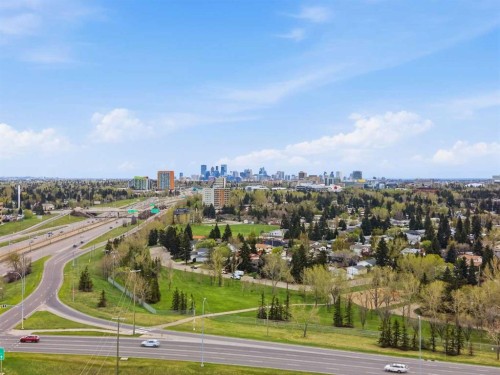 44 Vandoos Gardens Nw, Calgary, AB - Outdoor With View