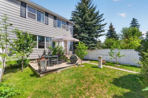 2275 Flanders Avenue Sw, Calgary, AB - Outdoor With Deck Patio Veranda