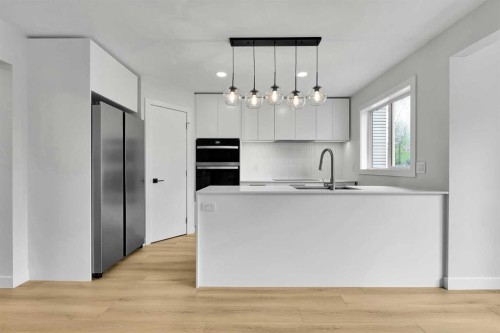 163 Citadel Park Nw, Calgary, AB - Indoor Photo Showing Kitchen