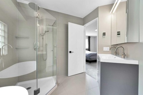 163 Citadel Park Nw, Calgary, AB - Indoor Photo Showing Bathroom