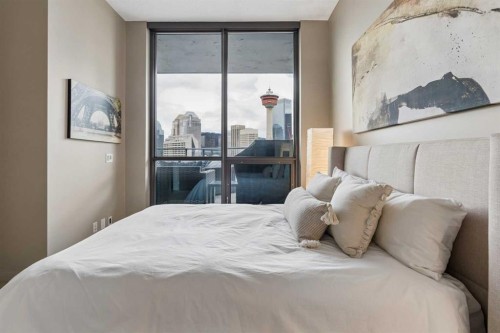 2401-220 12 Avenue Se, Calgary, AB - Indoor Photo Showing Bedroom