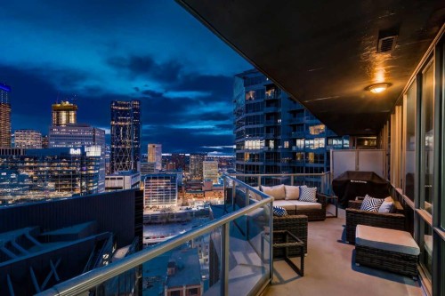 2401-220 12 Avenue Se, Calgary, AB - Outdoor With Balcony