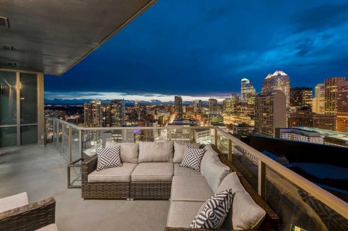 2401-220 12 Avenue Se, Calgary, AB - Outdoor With View