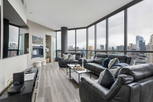 2401-220 12 Avenue Se, Calgary, AB - Indoor Photo Showing Living Room