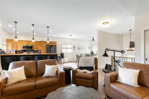 128 Hillcrest Cape, Strathmore, AB - Indoor Photo Showing Living Room