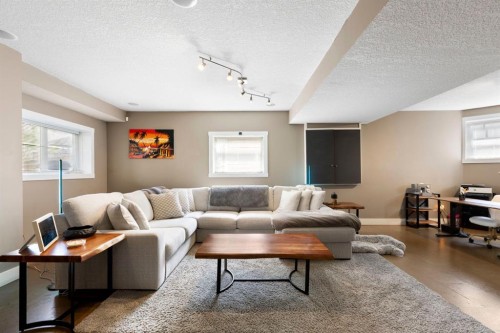 128 Hillcrest Cape, Strathmore, AB - Indoor Photo Showing Living Room