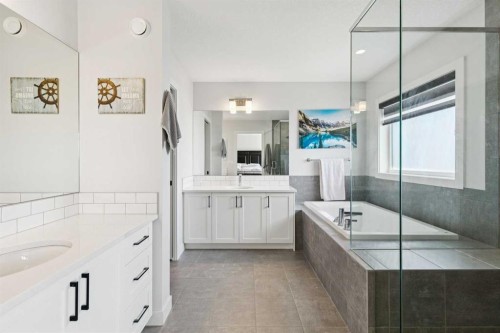 160 Precedence Hill, Cochrane, AB - Indoor Photo Showing Bathroom