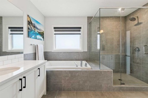 160 Precedence Hill, Cochrane, AB - Indoor Photo Showing Bathroom