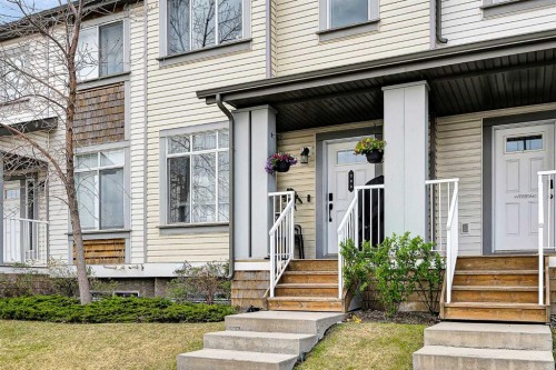 300 Copperstone Cove Se, Calgary, AB - Outdoor With Facade