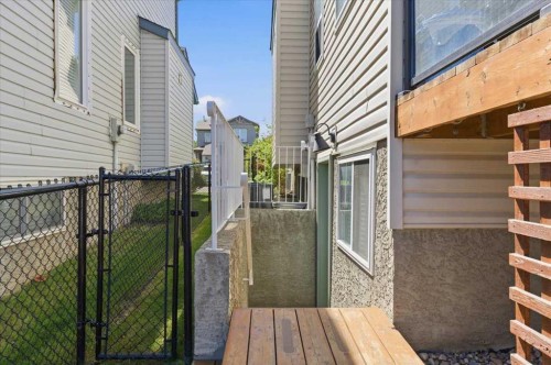 132 Covebrook Close Ne, Calgary, AB 