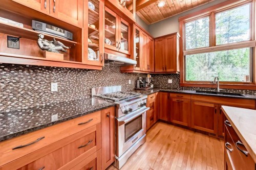 B-272 Three Sisters Drive, Canmore, AB - Indoor Photo Showing Kitchen With Double Sink