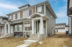 536 Chelsea Gardens Chestermere, AB T1X 2V5