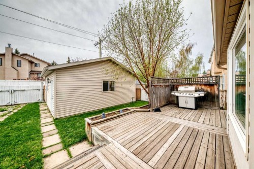 481 Sunmills Drive, Calgary, AB 
