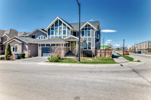 7 Westland Manor Sw, Calgary, AB - Outdoor With Facade