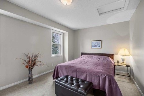 33 Country Hills Cove Nw, Calgary, AB - Indoor Photo Showing Bedroom
