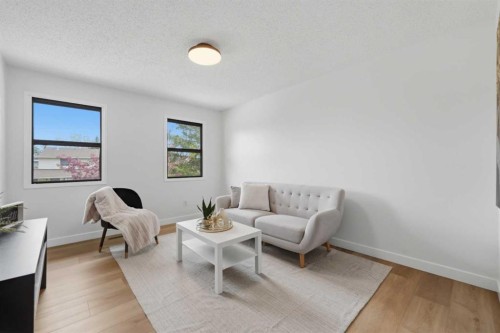 85 Cedarwood Hill Sw, Calgary, AB - Indoor Photo Showing Living Room
