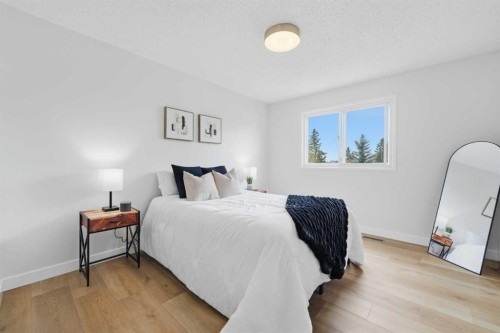 85 Cedarwood Hill Sw, Calgary, AB - Indoor Photo Showing Bedroom