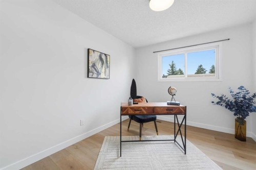 85 Cedarwood Hill Sw, Calgary, AB - Indoor Photo Showing Other Room