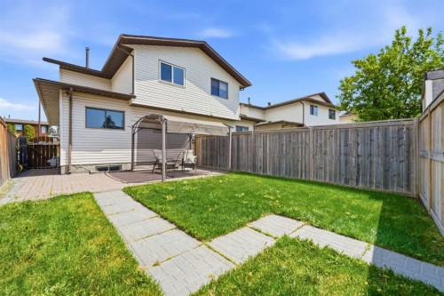 85 Cedarwood Hill Sw, Calgary, AB - Outdoor