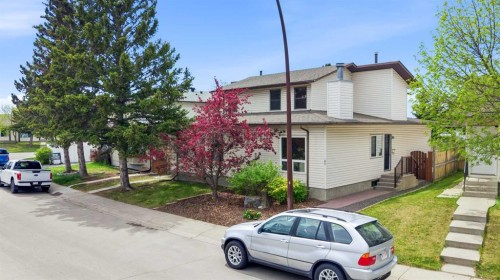 85 Cedarwood Hill Sw, Calgary, AB - Outdoor