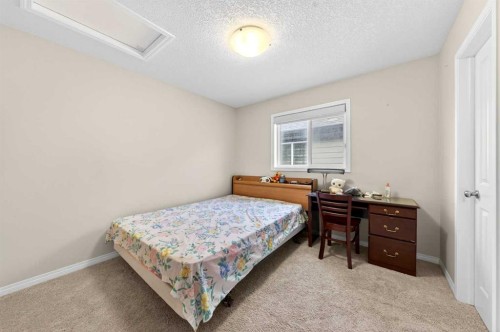 277 Panton Way Nw, Calgary, AB - Indoor Photo Showing Bedroom