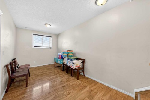 277 Panton Way Nw, Calgary, AB - Indoor Photo Showing Other Room